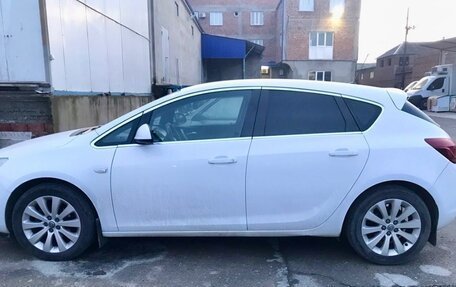 Opel Astra J, 2011 год, 790 000 рублей, 3 фотография