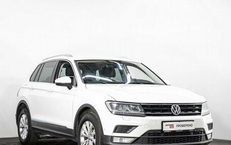 Volkswagen Tiguan II, 2017 год, 1 997 000 рублей, 3 фотография