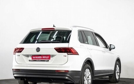 Volkswagen Tiguan II, 2017 год, 1 997 000 рублей, 4 фотография