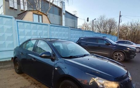 Chevrolet Cruze II, 2010 год, 725 000 рублей, 4 фотография