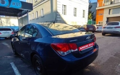 Chevrolet Cruze II, 2010 год, 725 000 рублей, 3 фотография