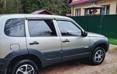 Chevrolet Niva I рестайлинг, 2012 год, 590 000 рублей, 9 фотография