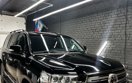 Toyota Land Cruiser 200, 2017 год, 7 770 000 рублей, 7 фотография