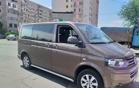 Volkswagen Transporter T5 рестайлинг, 2011 год, 1 645 000 рублей, 3 фотография