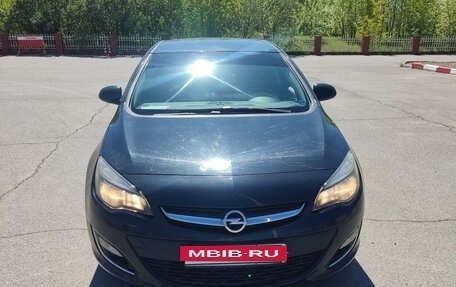 Opel Astra J, 2013 год, 700 000 рублей, 13 фотография