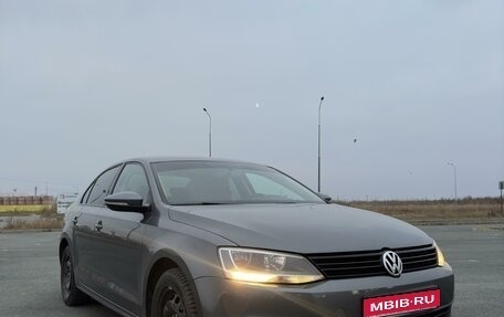 Volkswagen Jetta VI, 2012 год, 1 050 000 рублей, 1 фотография