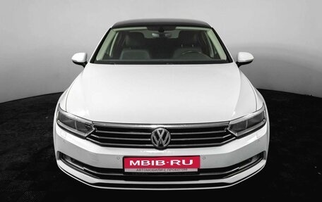 Volkswagen Passat B8 рестайлинг, 2015 год, 1 800 000 рублей, 3 фотография