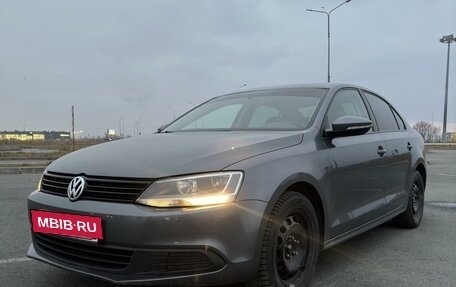 Volkswagen Jetta VI, 2012 год, 1 050 000 рублей, 3 фотография