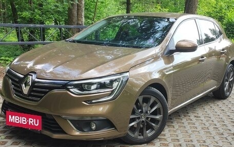 Renault Megane IV, 2018 год, 1 750 000 рублей, 10 фотография