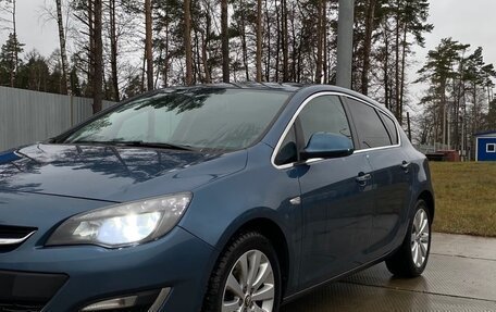 Opel Astra J, 2013 год, 950 000 рублей, 4 фотография