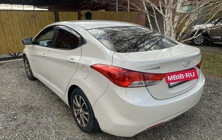 Hyundai Elantra V, 2011 год, 1 300 000 рублей, 3 фотография