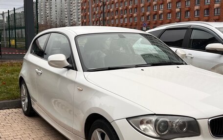 BMW 1 серия, 2011 год, 1 230 000 рублей, 2 фотография