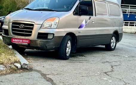 Hyundai Starex I рестайлинг, 2007 год, 510 000 рублей, 2 фотография