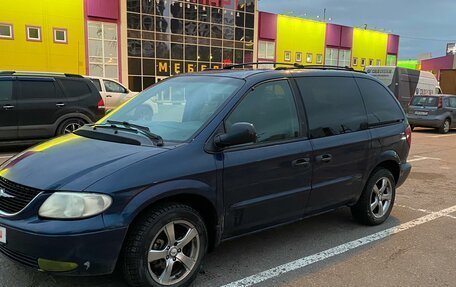 Chrysler Voyager IV, 2002 год, 356 000 рублей, 2 фотография