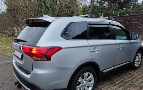 Mitsubishi Outlander III рестайлинг 3, 2018 год, 2 250 000 рублей, 7 фотография