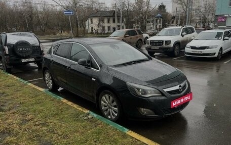 Opel Astra J, 2011 год, 900 000 рублей, 3 фотография