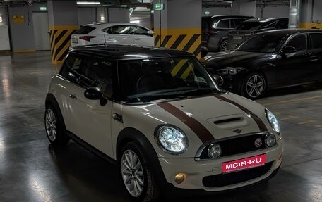 MINI Hatch, 2009 год, 990 000 рублей, 1 фотография