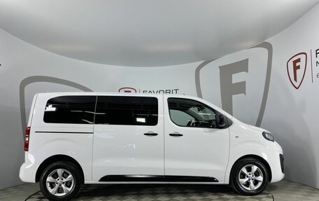 Peugeot Traveller I, 2019 год, 3 750 000 рублей, 4 фотография