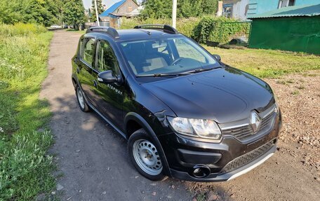 Renault Sandero II рестайлинг, 2017 год, 950 000 рублей, 2 фотография