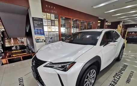 Lexus UX I, 2021 год, 3 160 000 рублей, 2 фотография