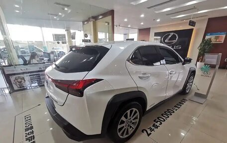 Lexus UX I, 2021 год, 3 160 000 рублей, 3 фотография