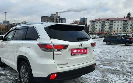 Toyota Highlander III, 2014 год, 3 290 000 рублей, 27 фотография