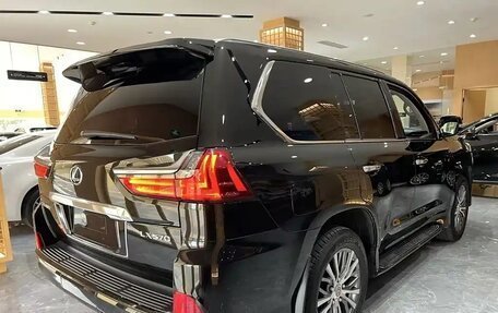 Lexus LX III, 2020 год, 23 000 000 рублей, 3 фотография