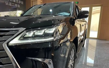 Lexus LX III, 2020 год, 23 000 000 рублей, 2 фотография