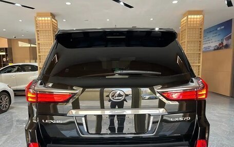 Lexus LX III, 2020 год, 23 000 000 рублей, 4 фотография