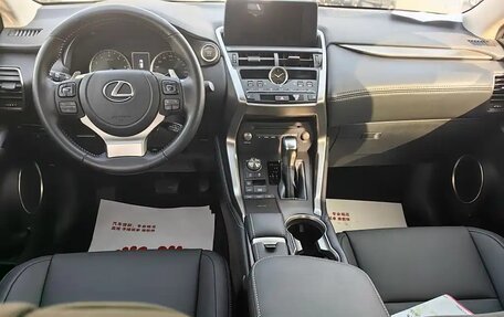 Lexus NX I, 2021 год, 3 800 000 рублей, 6 фотография