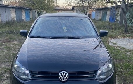 Volkswagen Polo VI (EU Market), 2012 год, 835 000 рублей, 1 фотография