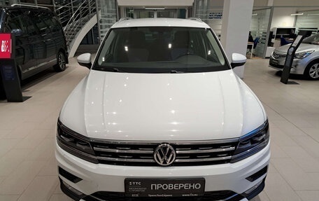 Volkswagen Tiguan II, 2017 год, 2 897 000 рублей, 6 фотография