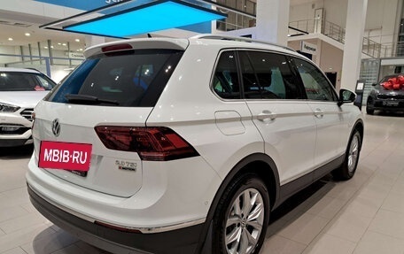 Volkswagen Tiguan II, 2017 год, 2 897 000 рублей, 9 фотография