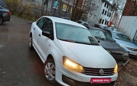 Volkswagen Polo VI (EU Market), 2018 год, 900 000 рублей, 1 фотография