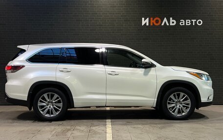 Toyota Highlander III, 2014 год, 2 960 000 рублей, 4 фотография