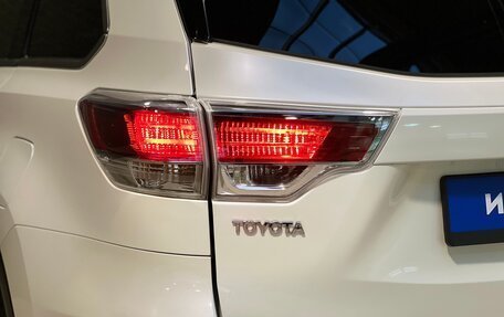 Toyota Highlander III, 2014 год, 2 960 000 рублей, 9 фотография