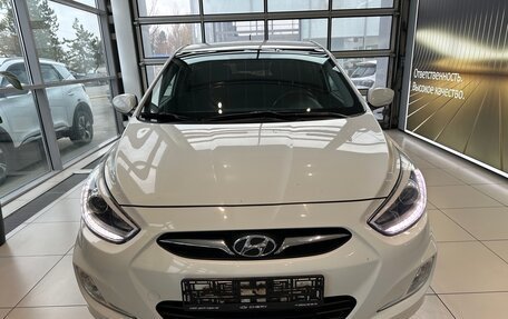 Hyundai Solaris II рестайлинг, 2013 год, 1 150 000 рублей, 2 фотография