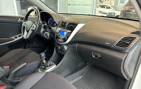 Hyundai Solaris II рестайлинг, 2013 год, 1 150 000 рублей, 20 фотография