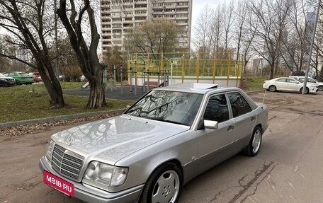 Mercedes-Benz E-Класс, 1995 год, 3 200 000 рублей, 10 фотография