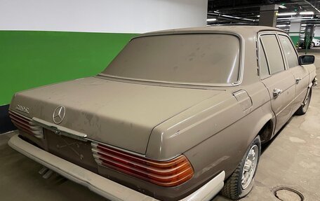 Mercedes-Benz S-Класс, 1977 год, 150 000 рублей, 2 фотография