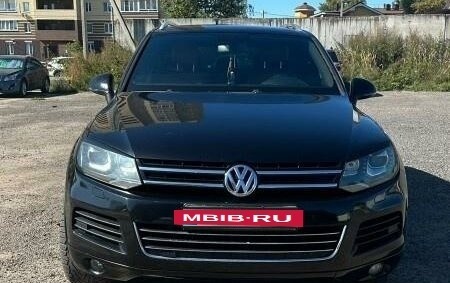 Volkswagen Touareg III, 2014 год, 2 200 000 рублей, 2 фотография