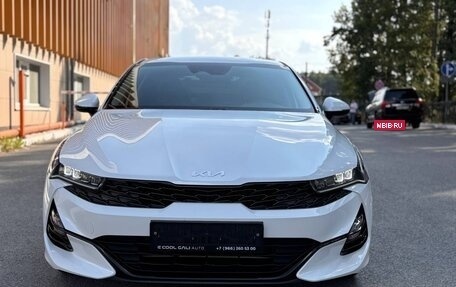 KIA K5, 2023 год, 3 560 000 рублей, 2 фотография