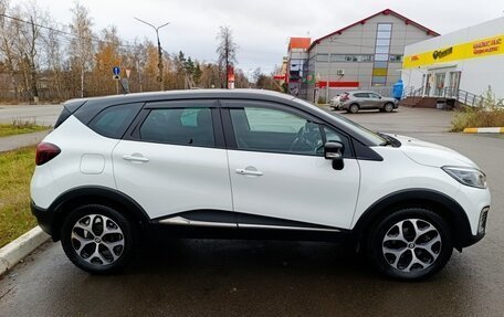 Renault Kaptur I рестайлинг, 2019 год, 1 900 000 рублей, 2 фотография