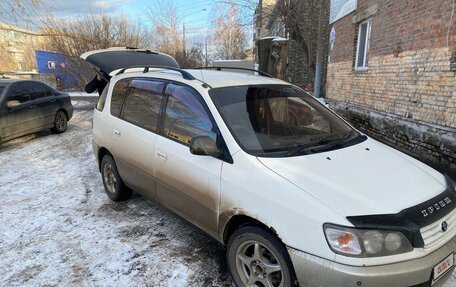 Toyota Ipsum II, 1997 год, 525 000 рублей, 4 фотография