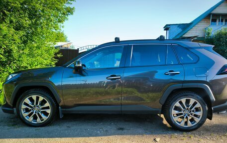 Toyota RAV4, 2020 год, 3 600 000 рублей, 1 фотография