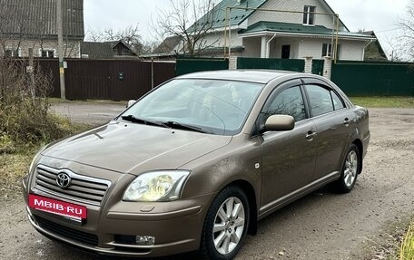 Toyota Avensis III рестайлинг, 2005 год, 1 050 000 рублей, 5 фотография