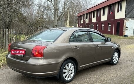 Toyota Avensis III рестайлинг, 2005 год, 1 050 000 рублей, 8 фотография