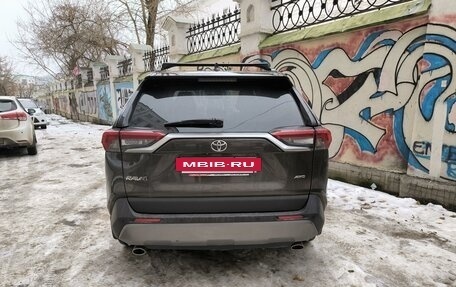 Toyota RAV4, 2020 год, 3 600 000 рублей, 13 фотография