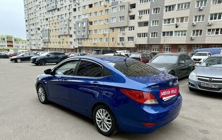 Hyundai Solaris II рестайлинг, 2011 год, 820 000 рублей, 5 фотография