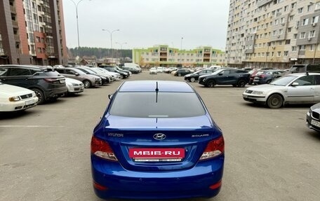 Hyundai Solaris II рестайлинг, 2011 год, 820 000 рублей, 4 фотография